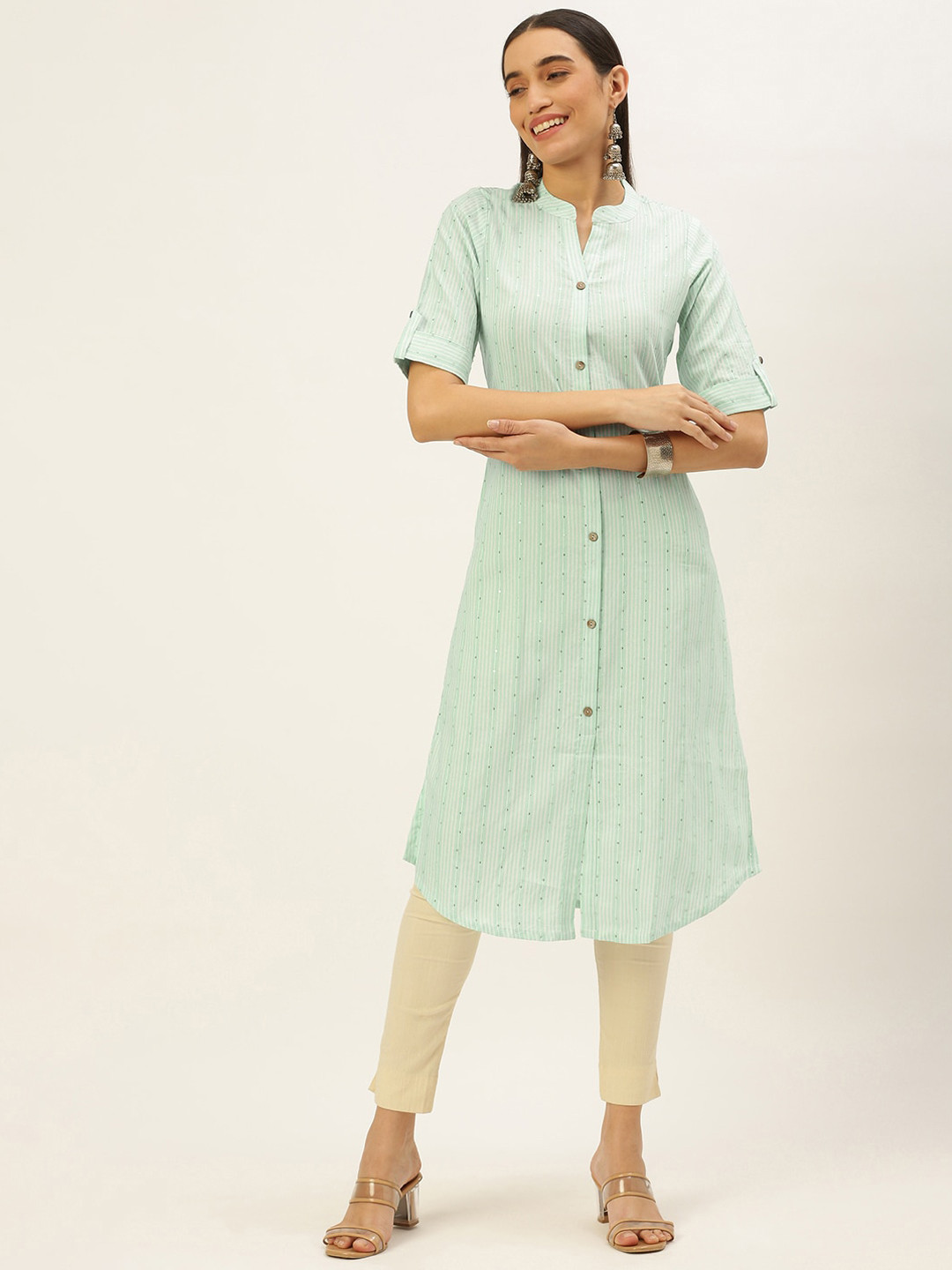 

HRITIKA Striped Mandarin Collar Sequinned Detailed Straight Kurta, Blue