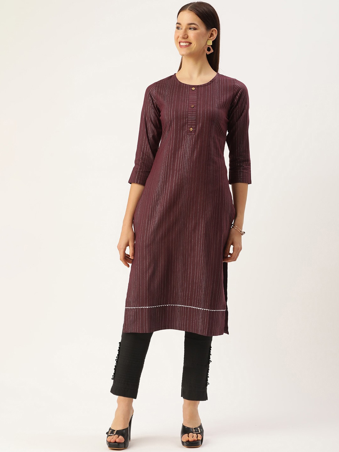 

HRITIKA Striped Gotta Patti Detailed Straight Kurta, Maroon