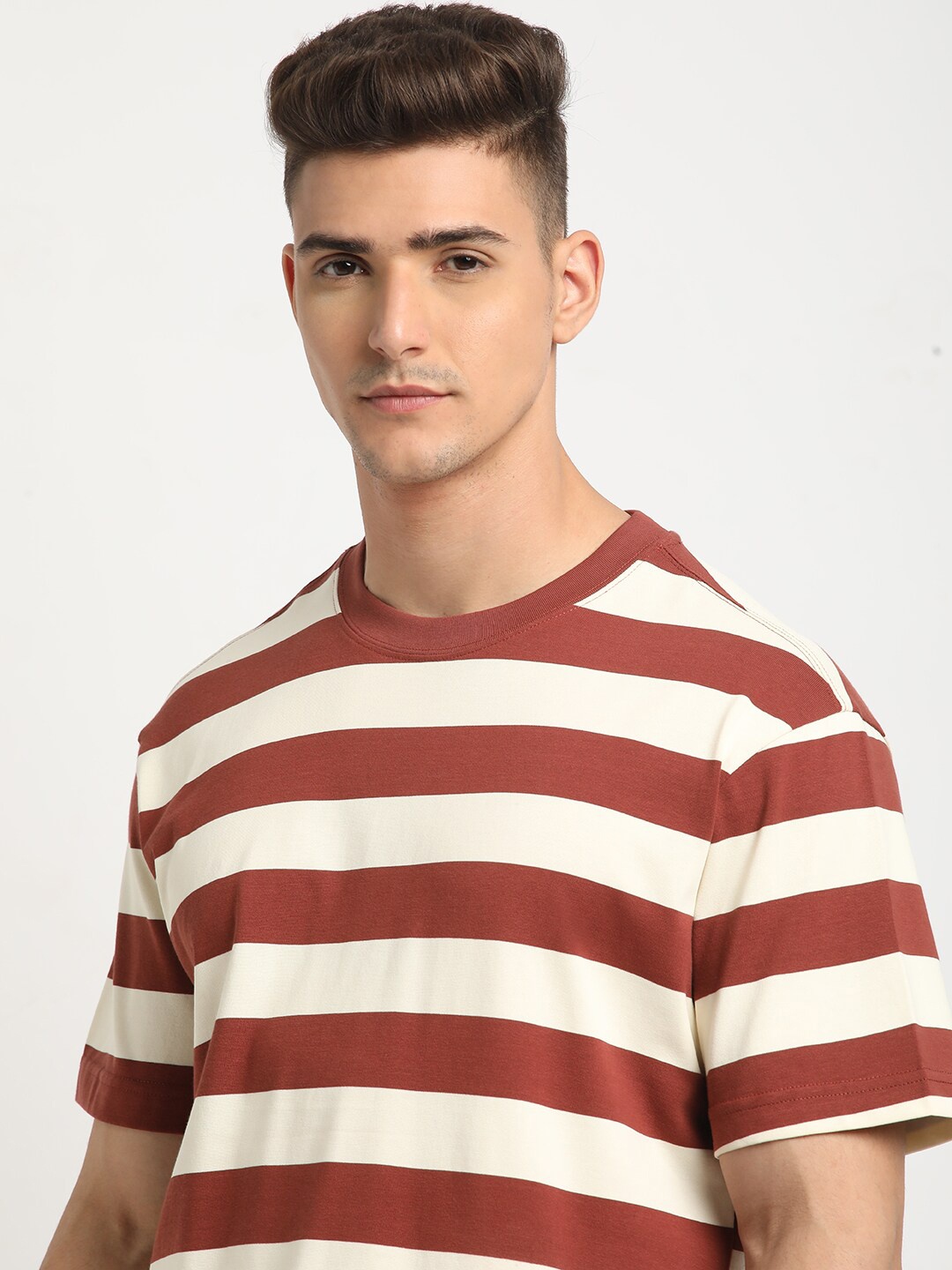 

THE BEAR HOUSE Striped Round Neck Drop-Shoulder Sleeves Relaxed Fit T-shirt, Beige