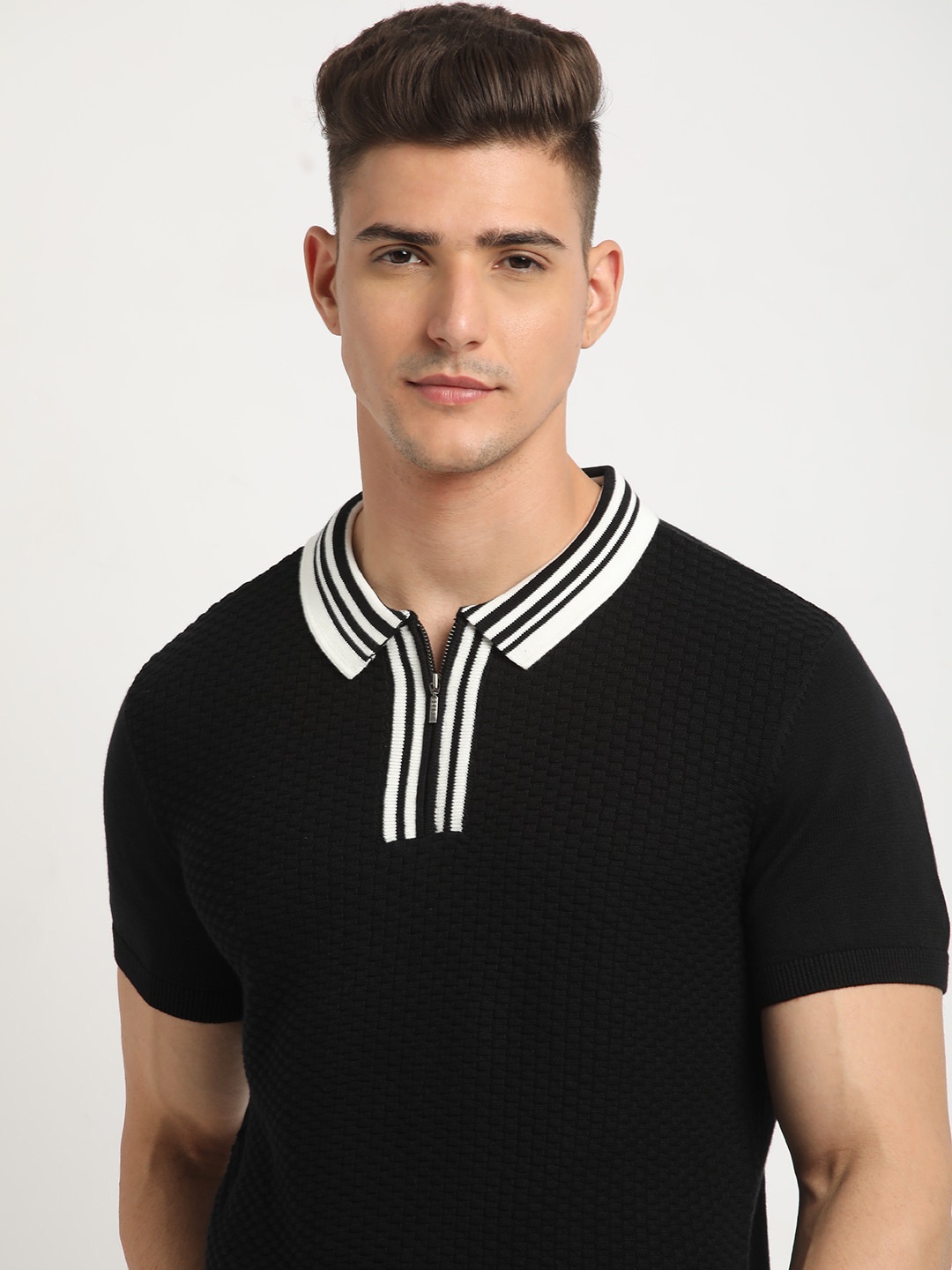 

THE BEAR HOUSE Self Design Polo Collar Cotton T-shirt, Black