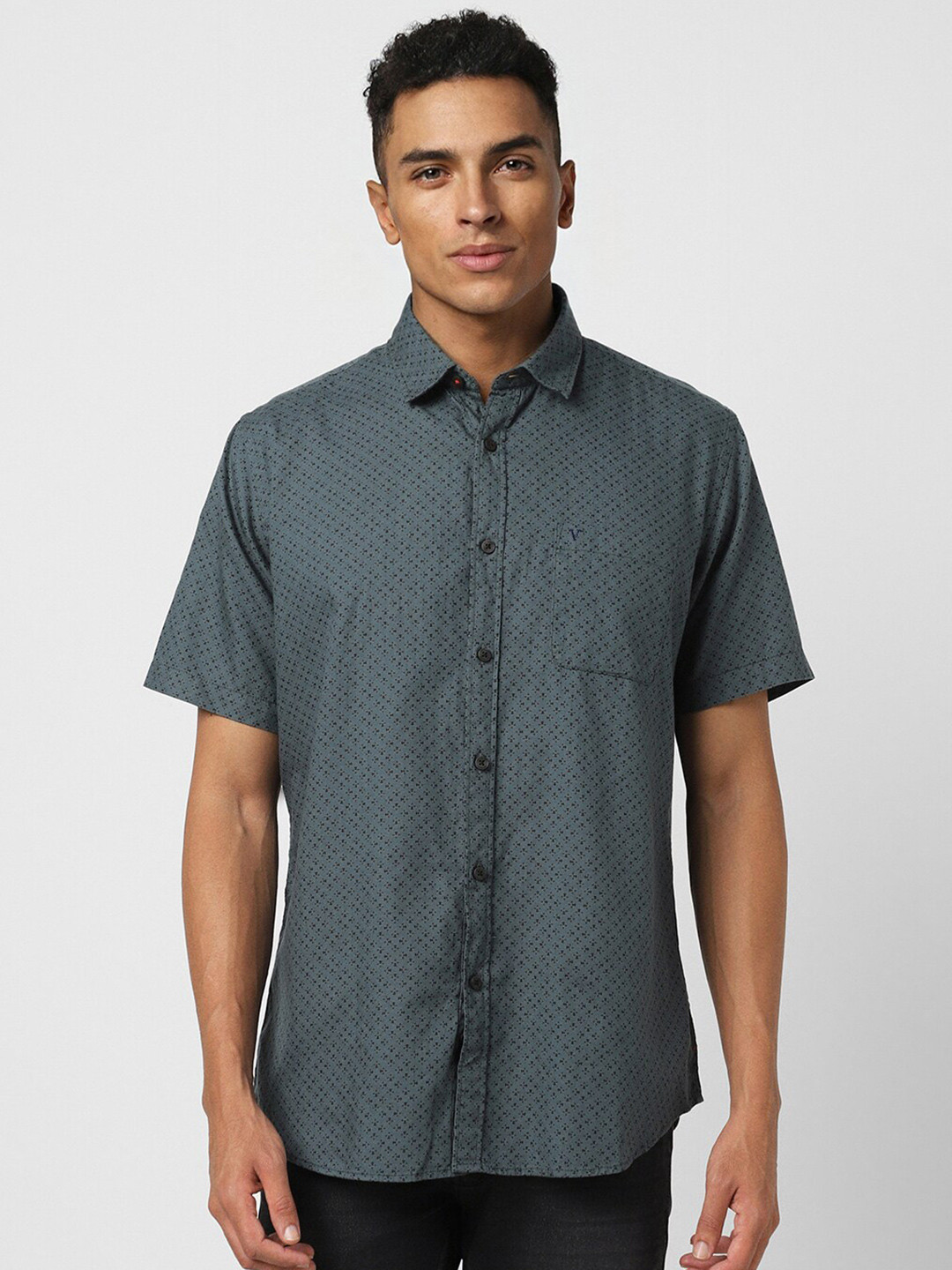 

Van Heusen Sport Slim Fit Micro Ditsy Printed Casual Pure Cotton Shirt, Green