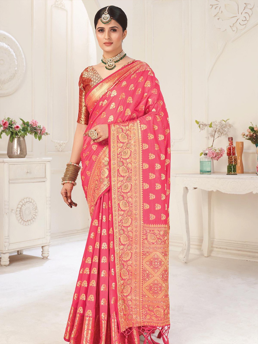 

ODETTE Woven Design Zari Saree, Pink