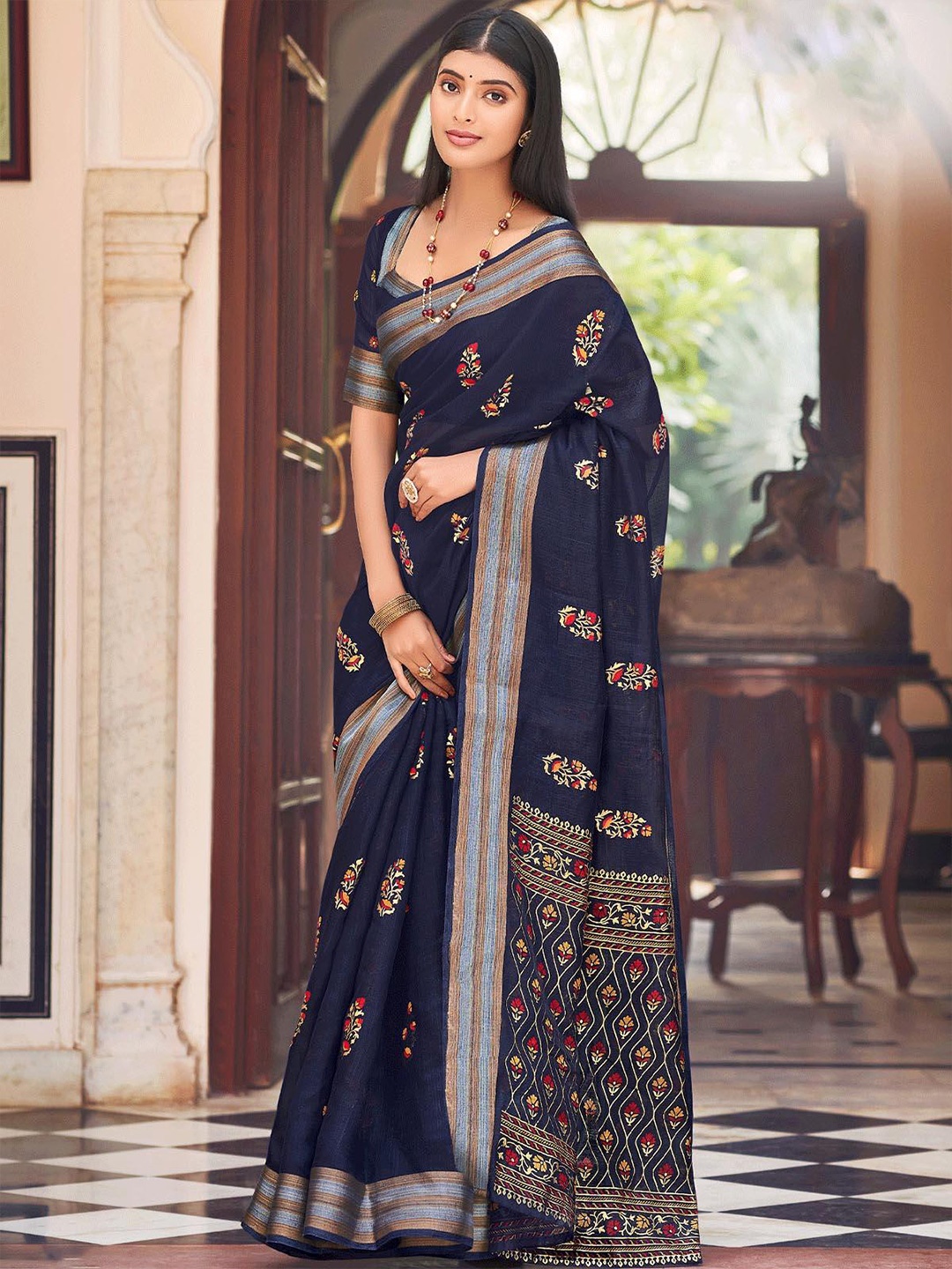 

ODETTE Floral Printed Zari Saree, Navy blue