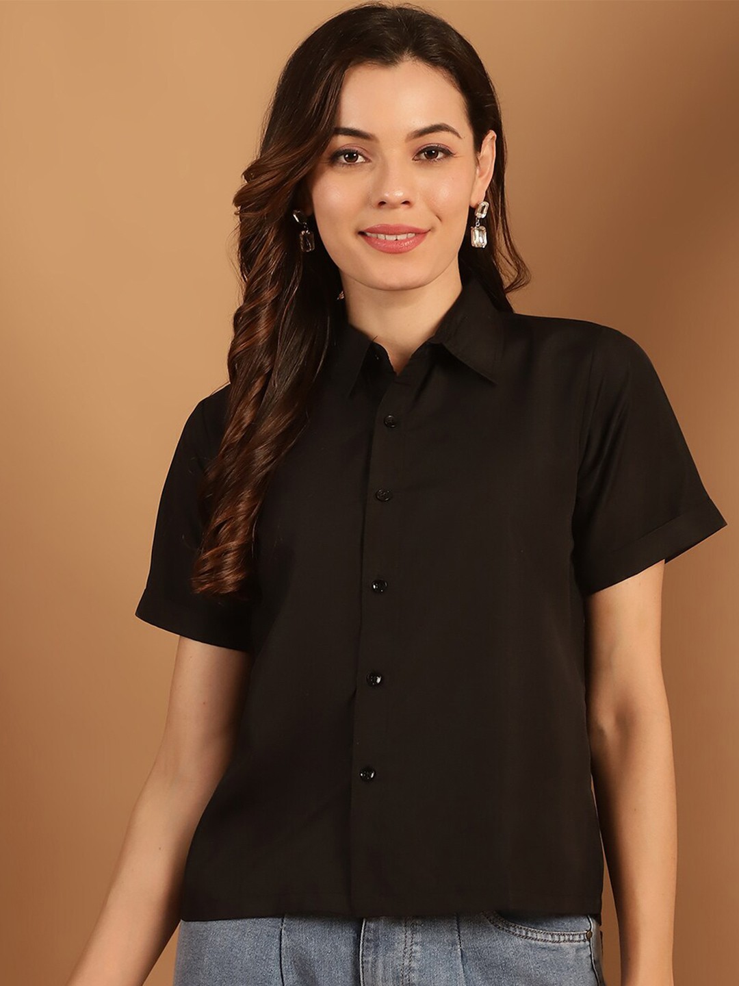 

NEUDIS Regular Fit Short Sleeves Spread Collar Classic Opaque Casual Shirt, Black