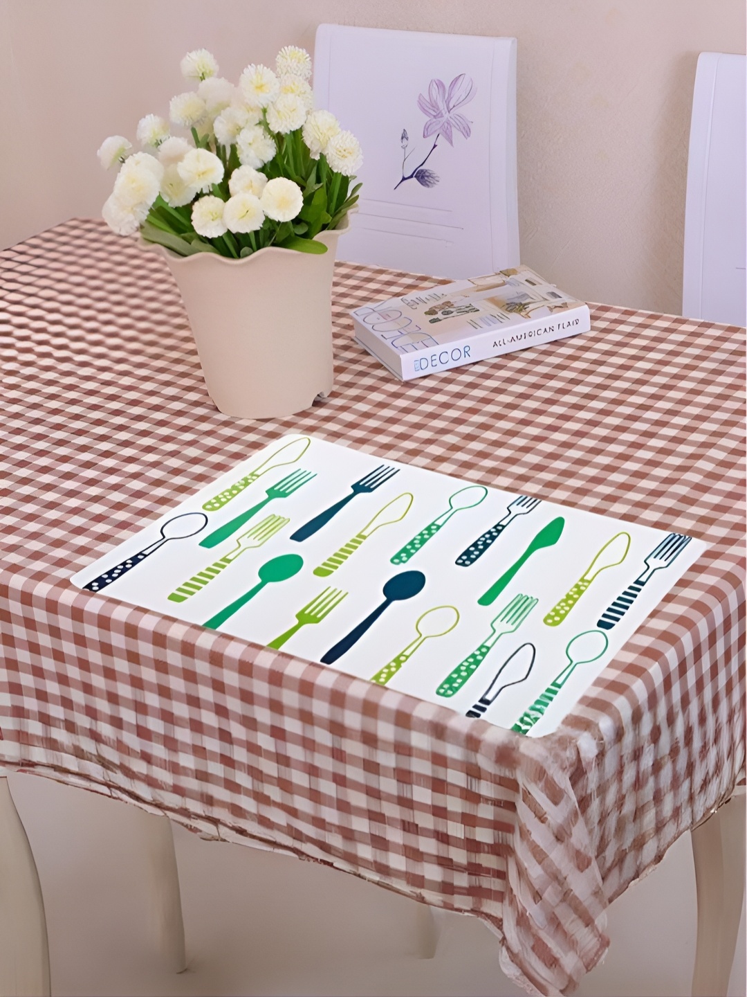 

UniKart White & Green 8 Pieces Printed Table Placemats