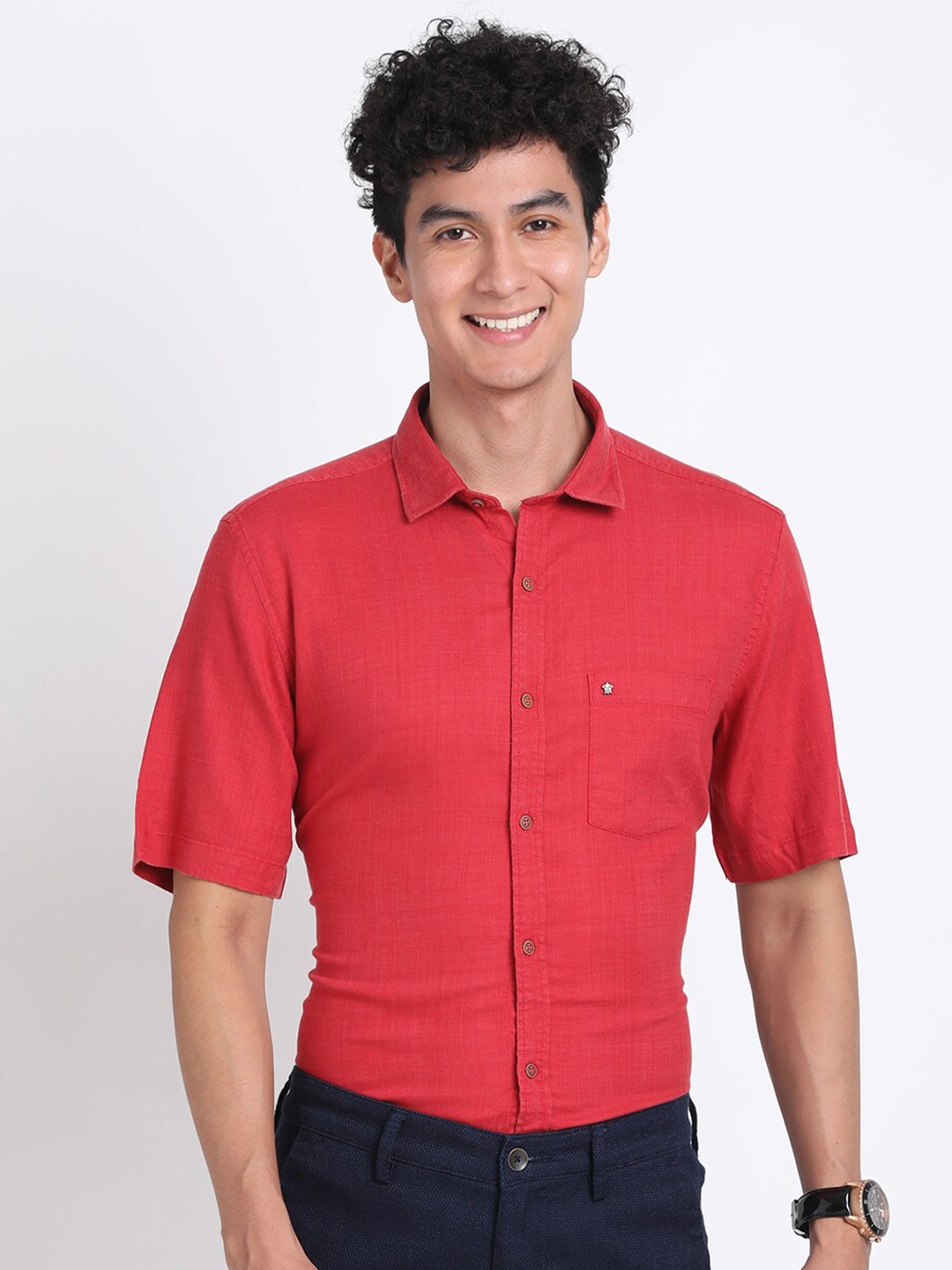 

Turtle Spread Collar Short Sleeves Relaxed Slim Fit Lyocell Casual Shirt, Red