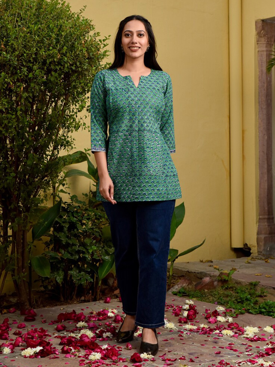 

Jaipuri Adaah Printed Cotton Tunic, Green