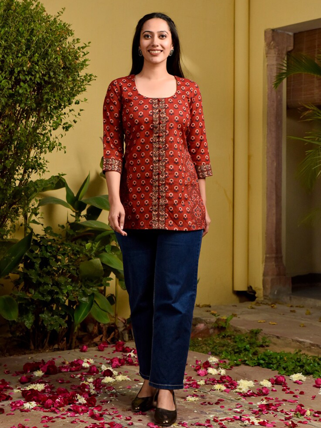 

Jaipuri Adaah Ethnic Motifs Printed Cotton Tunic, Maroon