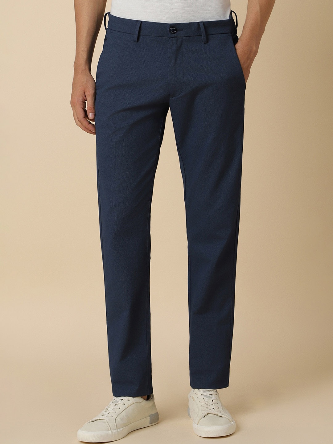 

Allen Solly Men Slim Fit Trousers, Navy blue