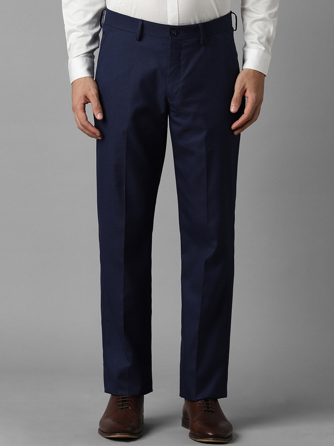 

Louis Philippe Men Regular Fit Formal Trousers, Navy blue