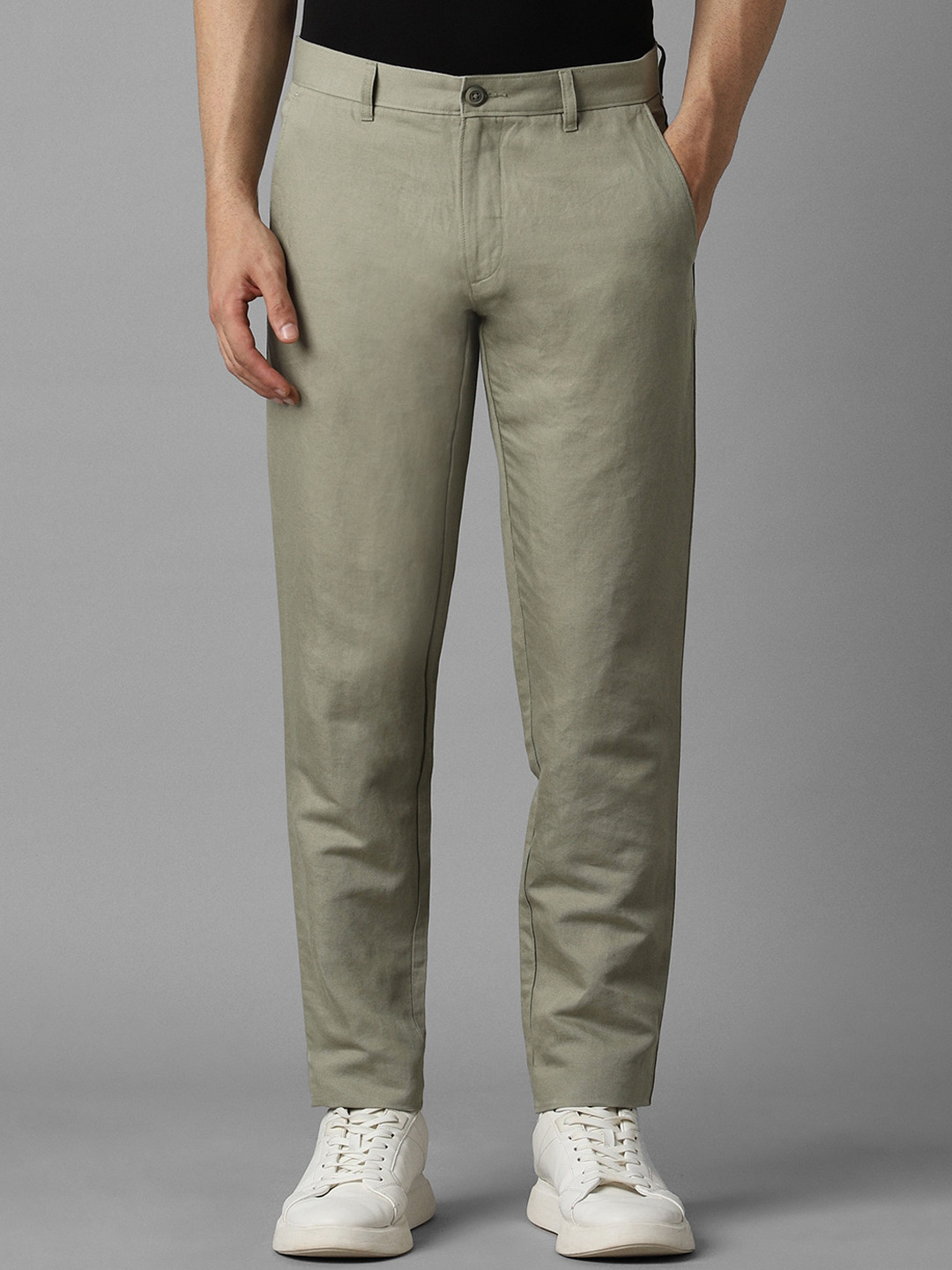 

Louis Philippe Sport Men Slim Fit Regular Trousers, Olive
