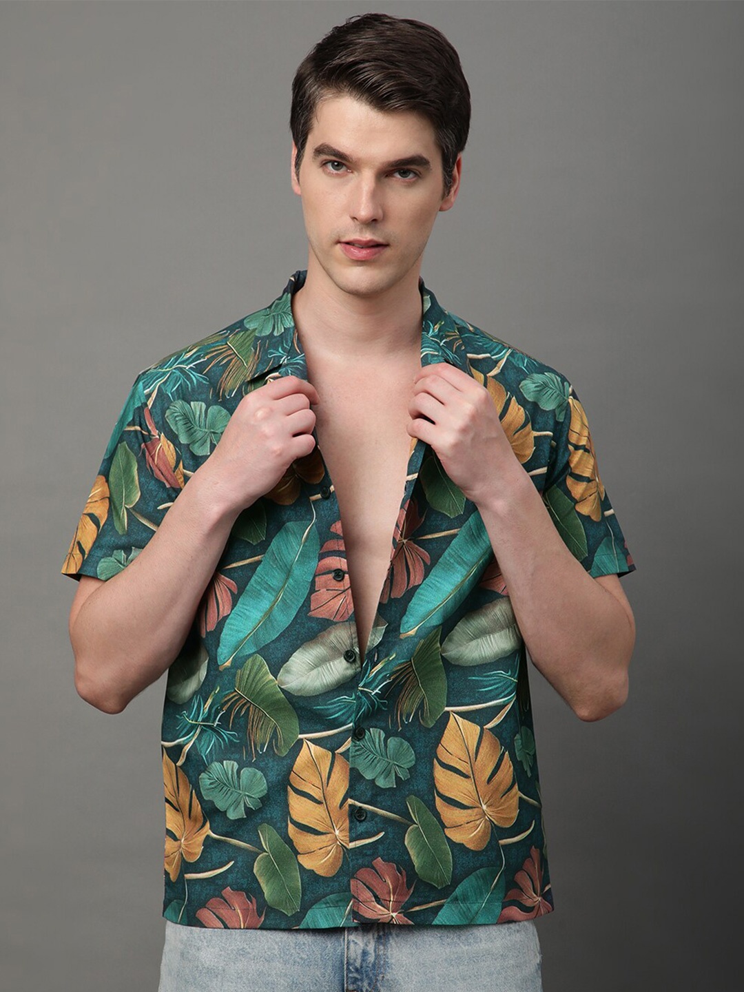 Voroxy Relaxed Floral Printed Cotton Casual Shirt, Green