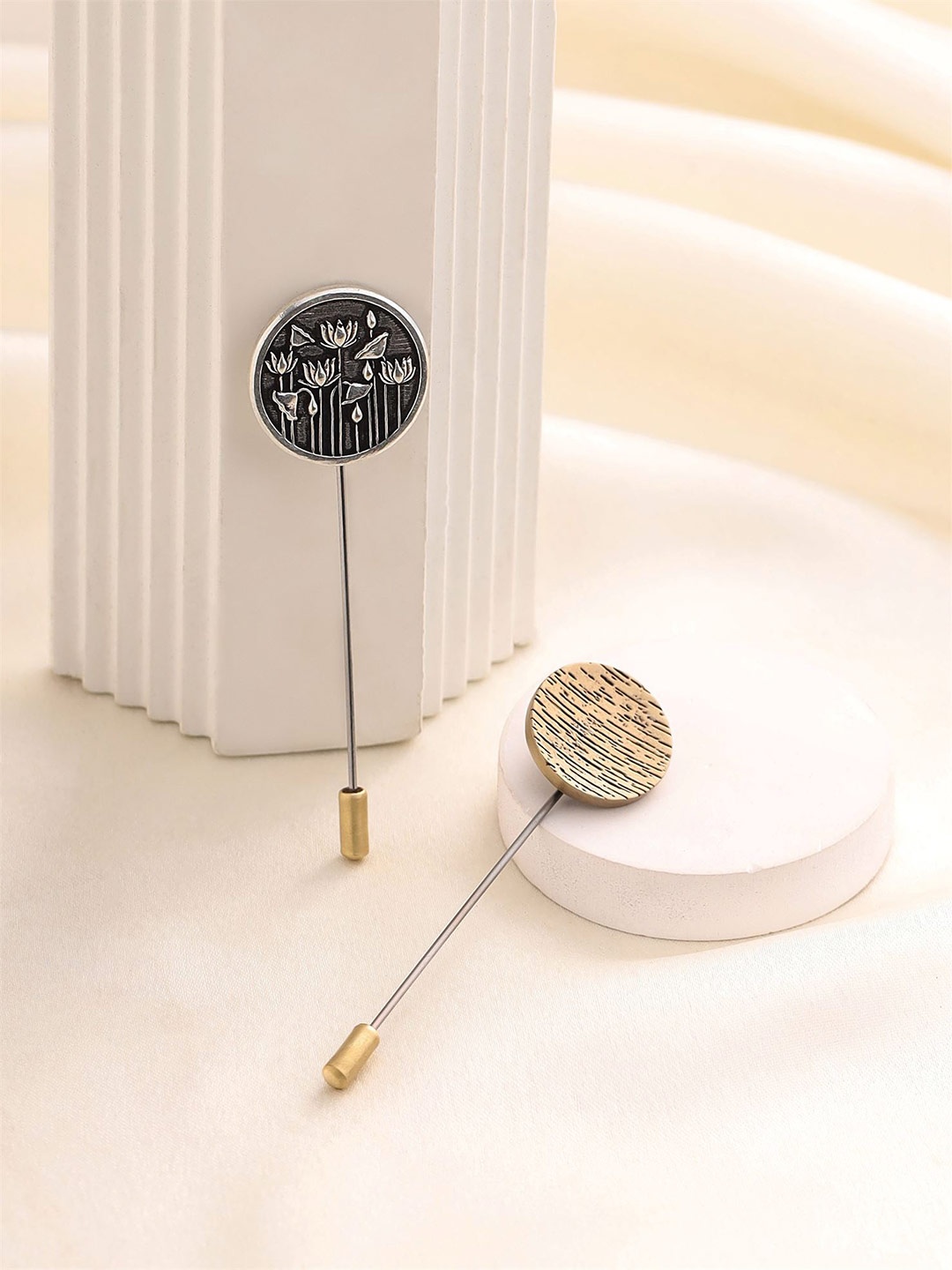 

COSA NOSTRAA Men Set of 2 Blooming Circle Lapel Pin Accessory Gift Set, Gold