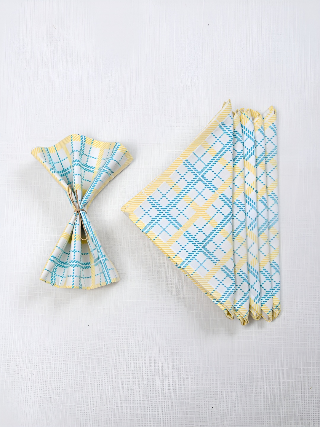 

Ratan Cart White & Yellow 6 Pieces Checked Cotton Table Napkins