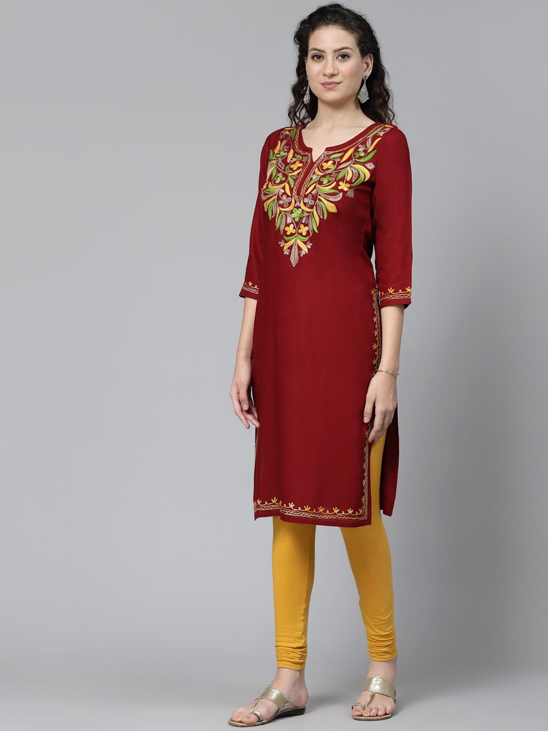 

QAZMI Bushra Kashmiri Aari Embroidered Straight Kurta, Maroon