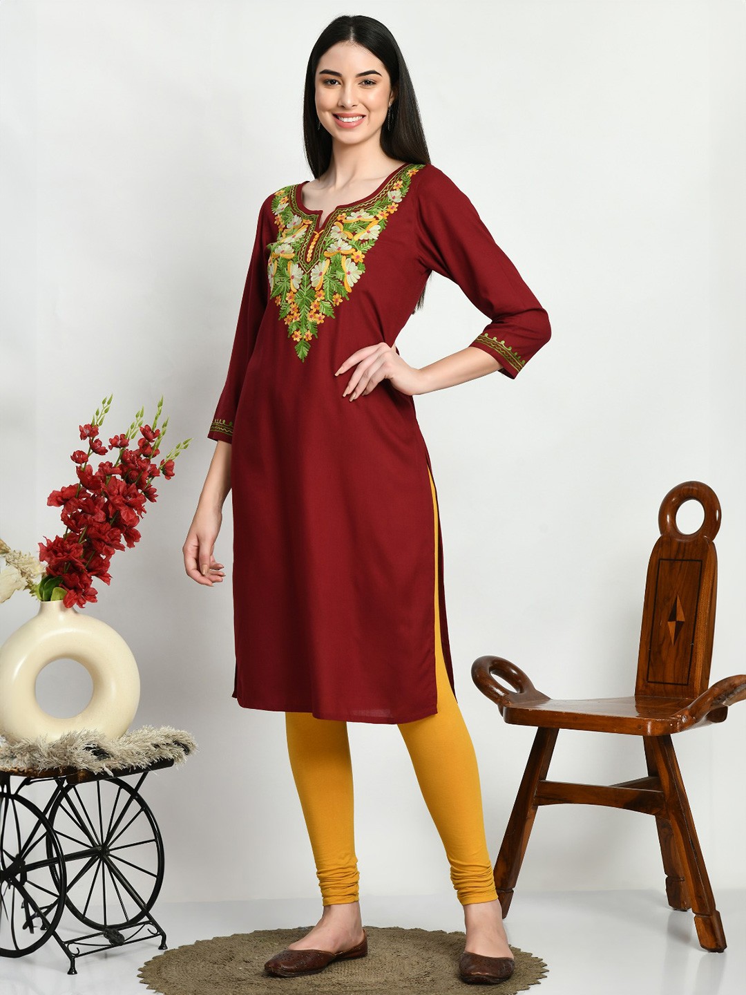 

QAZMI Kashmiri Aari Embroidered Straight Kurta, Maroon
