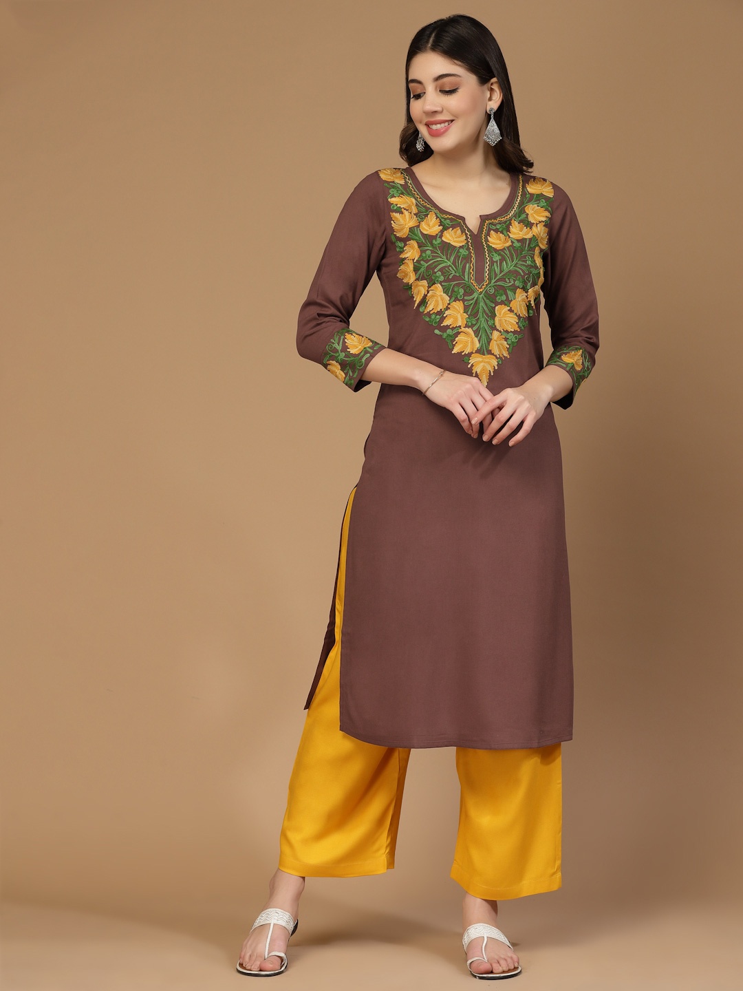 

Qazmi Noura Ethnic Motifs Kashmiri A-line Kurta, Brown