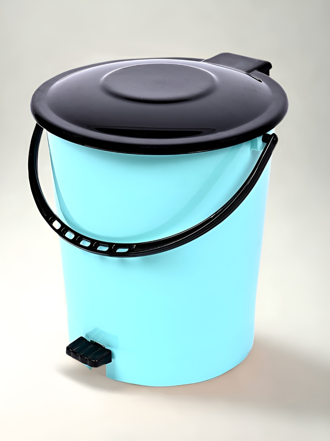 

Kuber Industries Green & Black Pedal Dust Bins 10 L