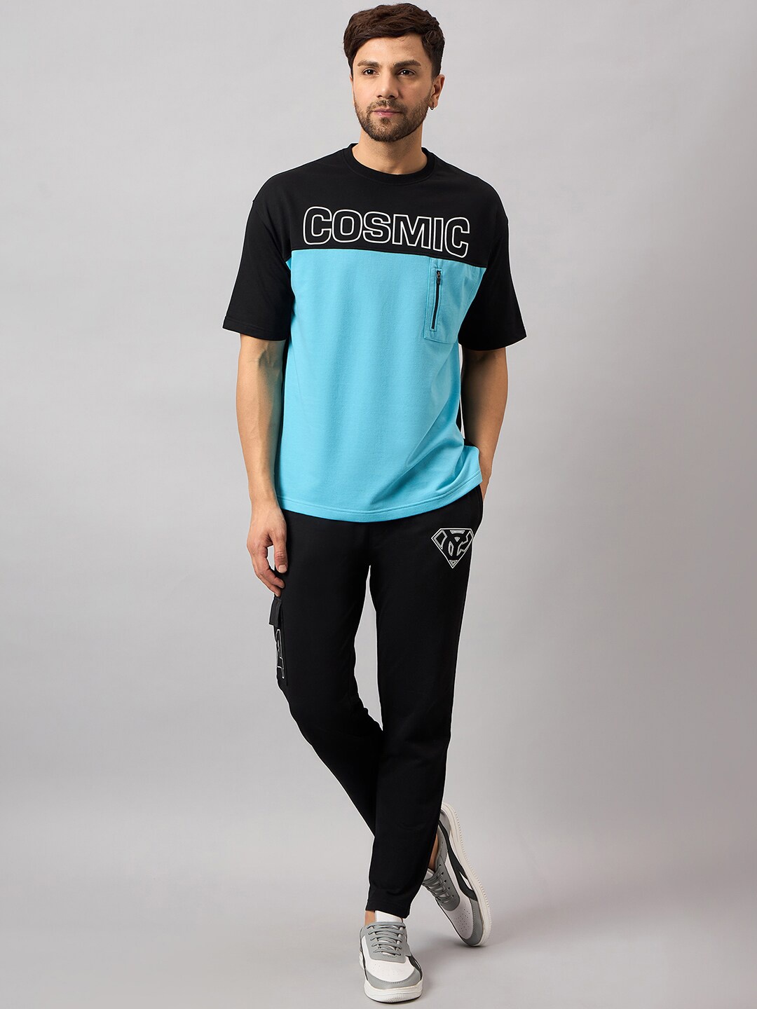 

Club York Printed T-Shirt & Joggers, Black