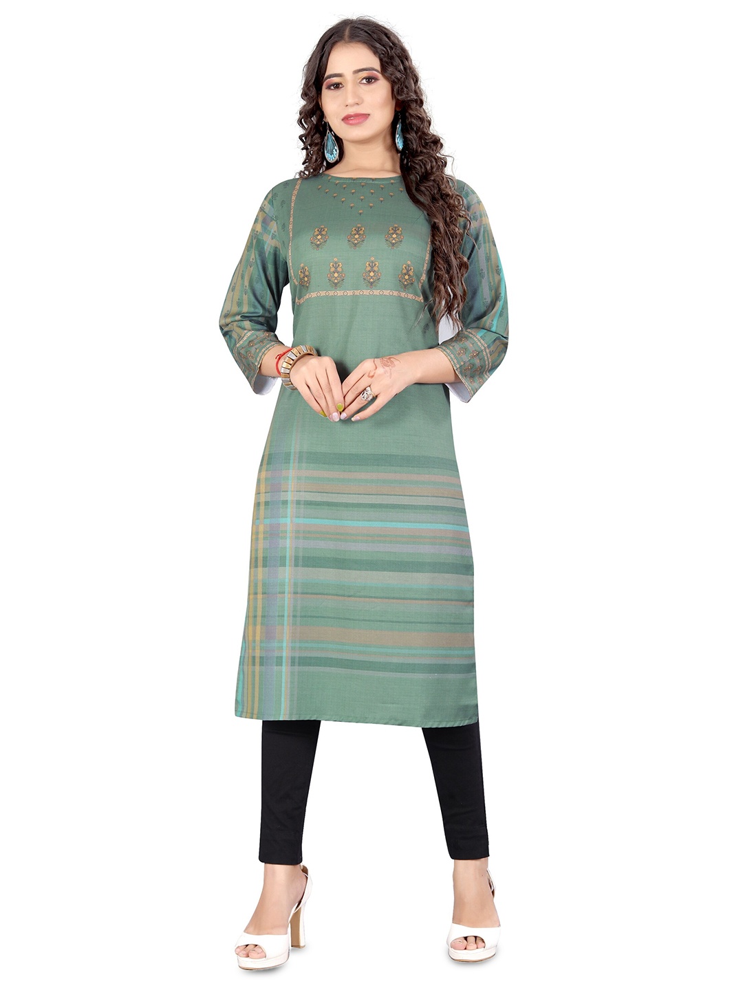 

Rujave Striped Round Neck Cotton Straight Kurta, Green