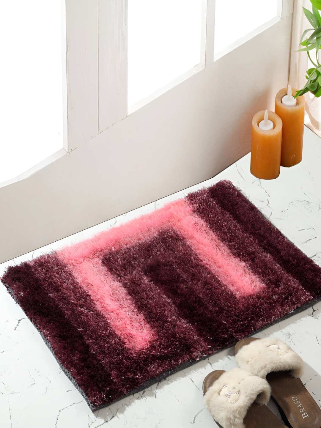 

Shopgallery Purple & Maroon Geometric Printed Anti-Skid Doormats