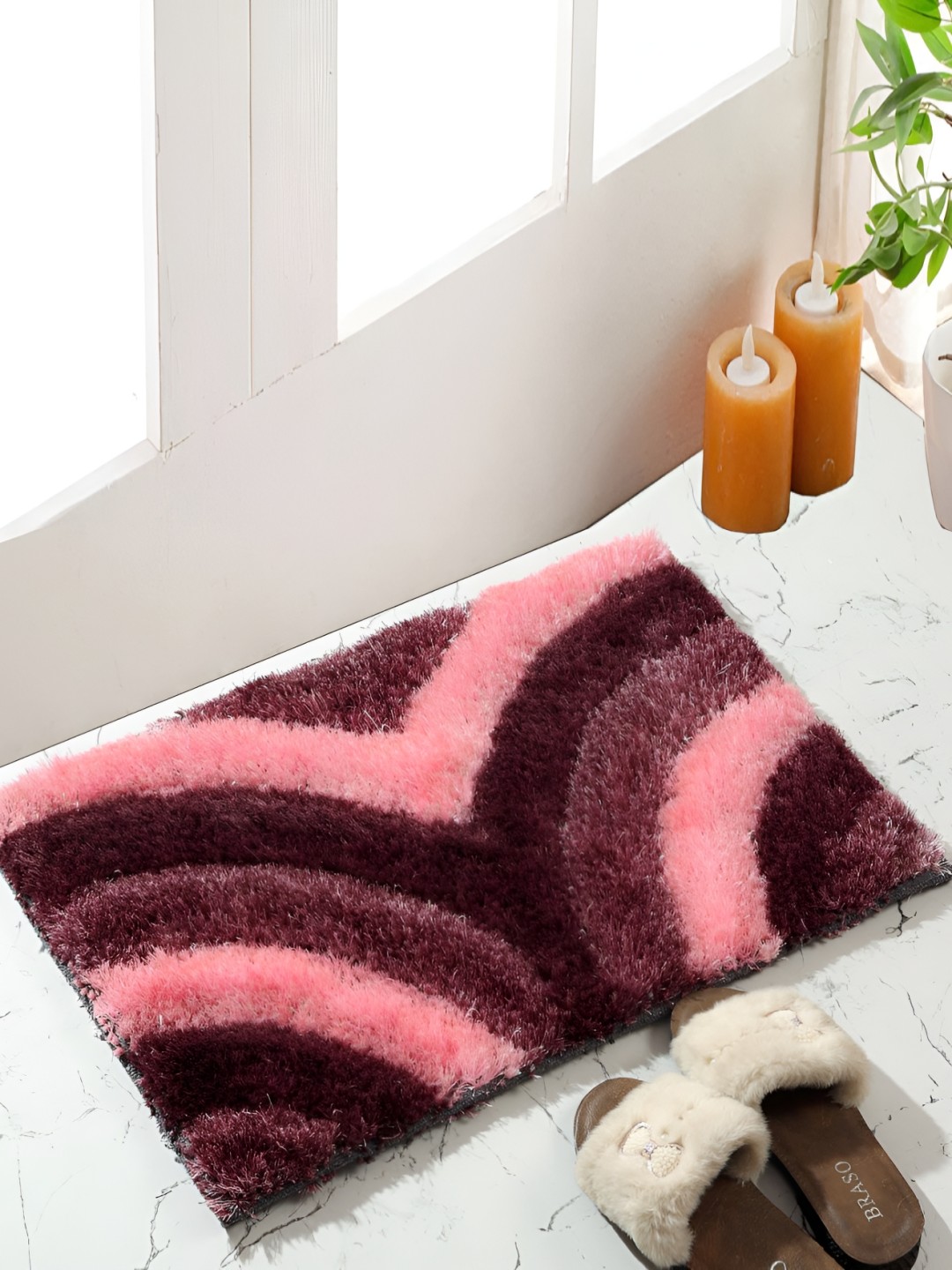 

Shopgallery Maroon & Pink Abstract Printed Anti-Skid Doormats
