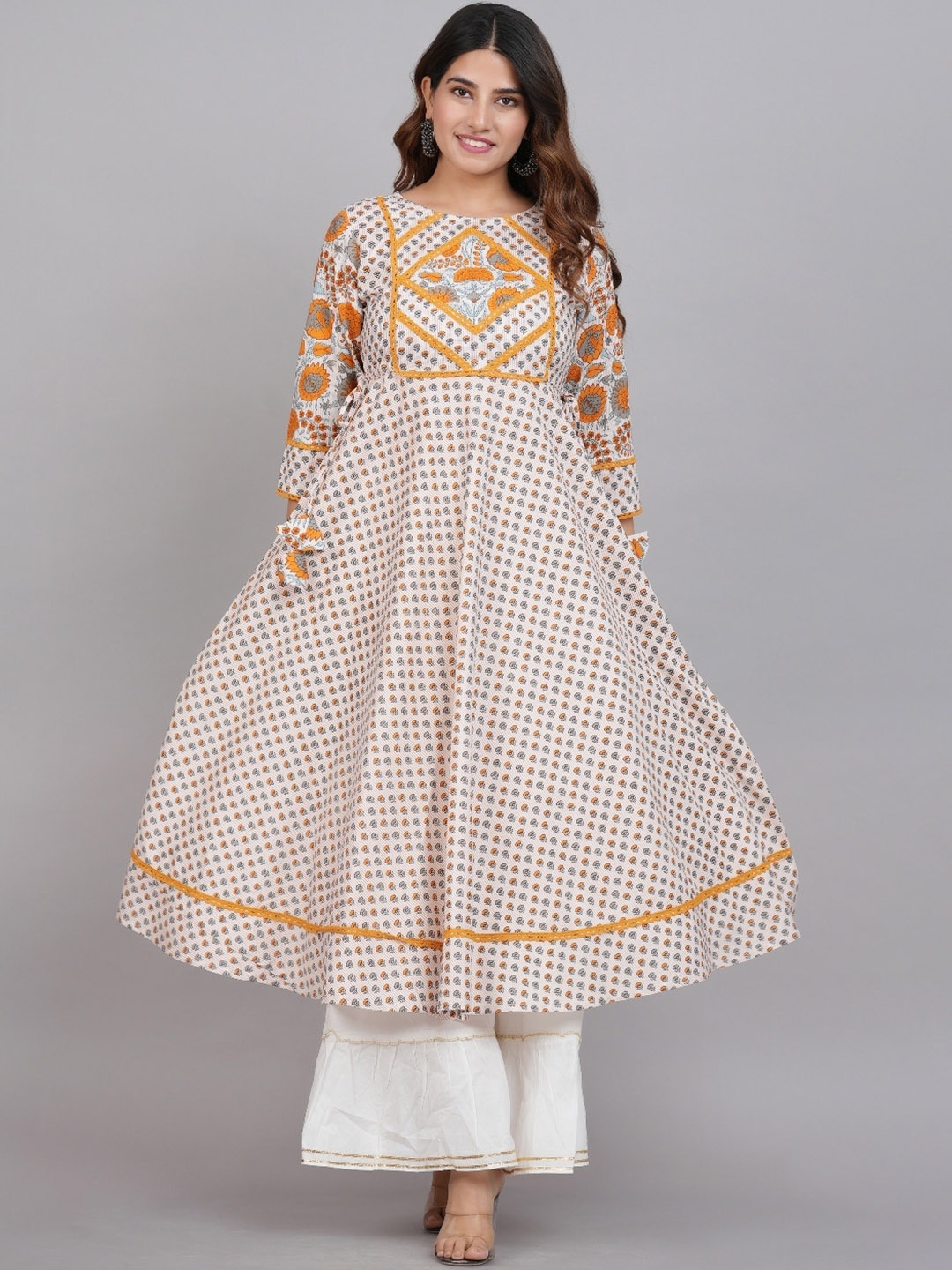 

KALINI Floral Printed Round Neck Anarkali Kurta, White