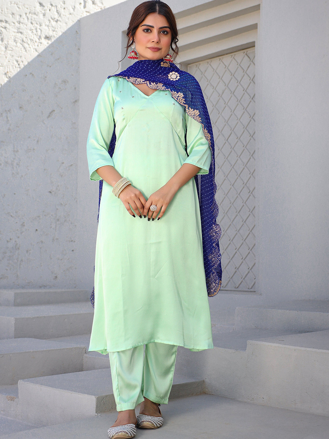 

Thread & Button Ethnic Motifs Embroidered Satin Kurta with Trousers & With Dupatta, Green