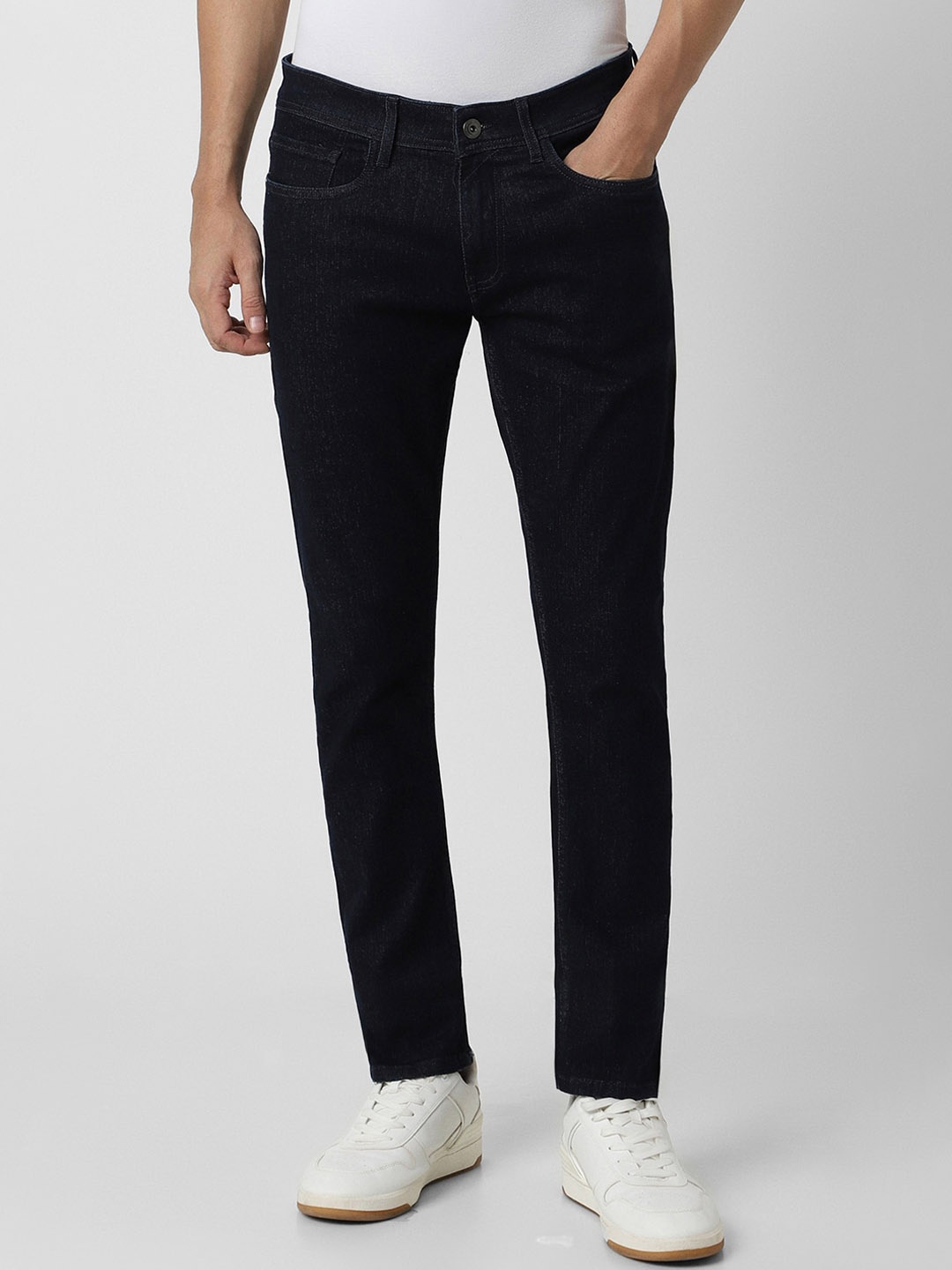 

Peter England Casuals Men Slim Fit Clean Look Stretchable Jeans, Black