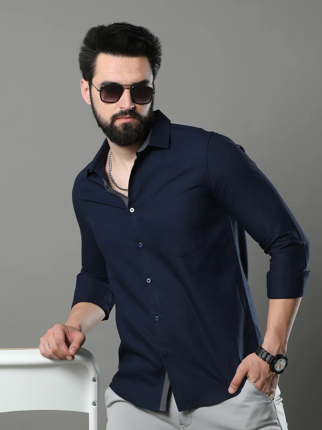 

Ethnic basket Standard Spread Collar Opaque Pure Cotton Casual Shirt, Navy blue