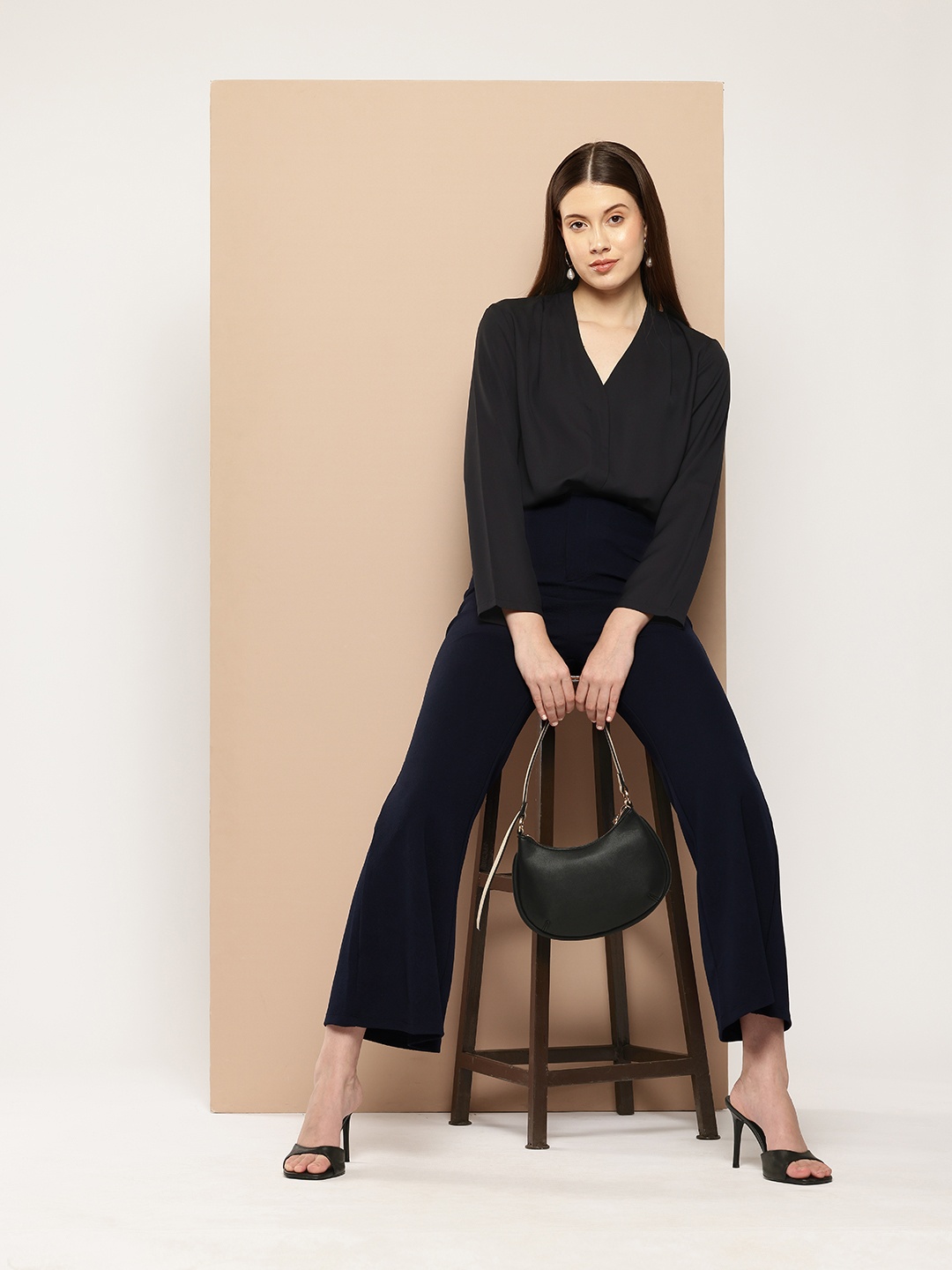 

her by invictus V-Neck Long Sleeve Top, Black