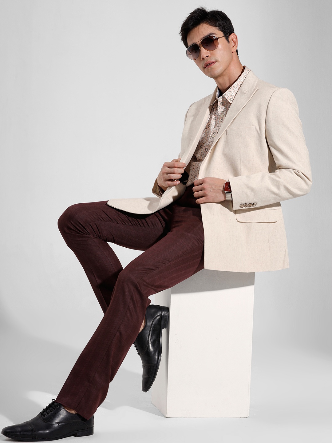 

INVICTUS Slim Fit Double-Breasted Formal Blazer, Cream