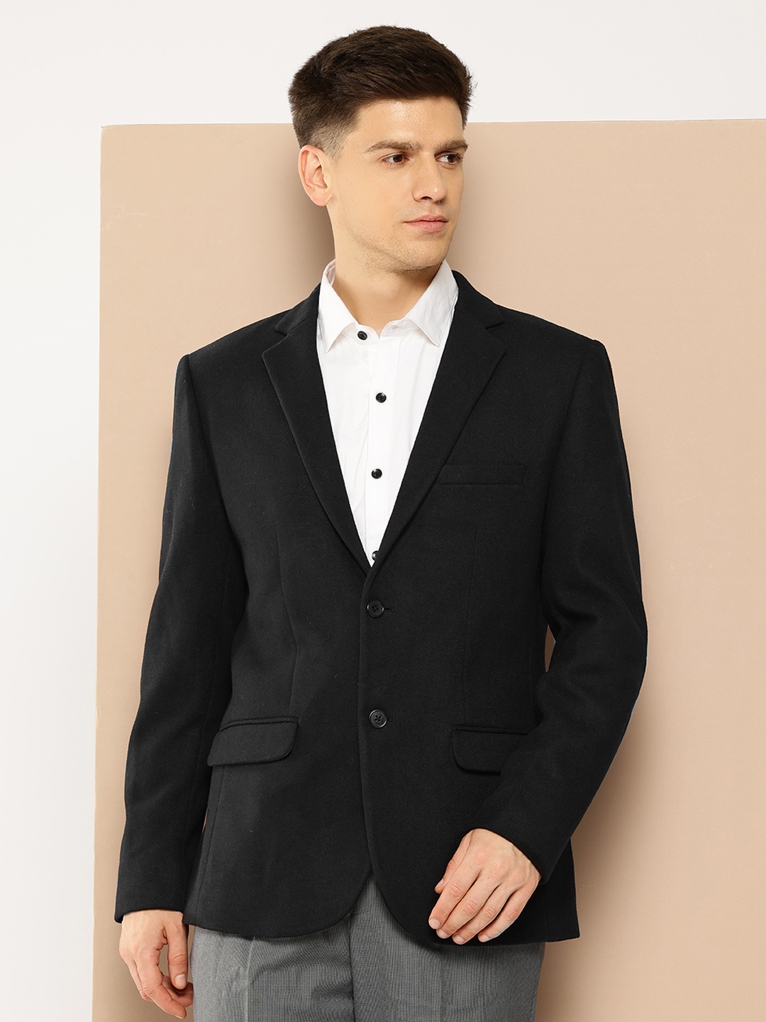 

INVICTUS Slim Fit Single-Breasted Blazer, Black