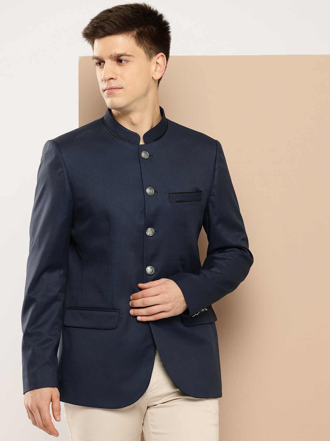

INVICTUS Single-Breasted Slim Fit Bandhgala, Navy blue