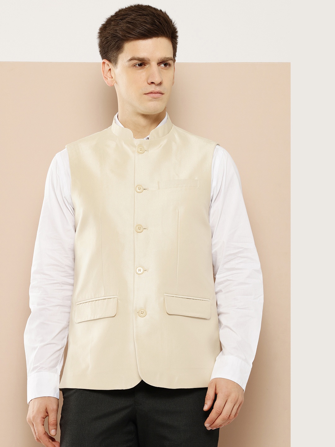 

INVICTUS Solid Slim Fit Formal Nehru Jacket, Beige