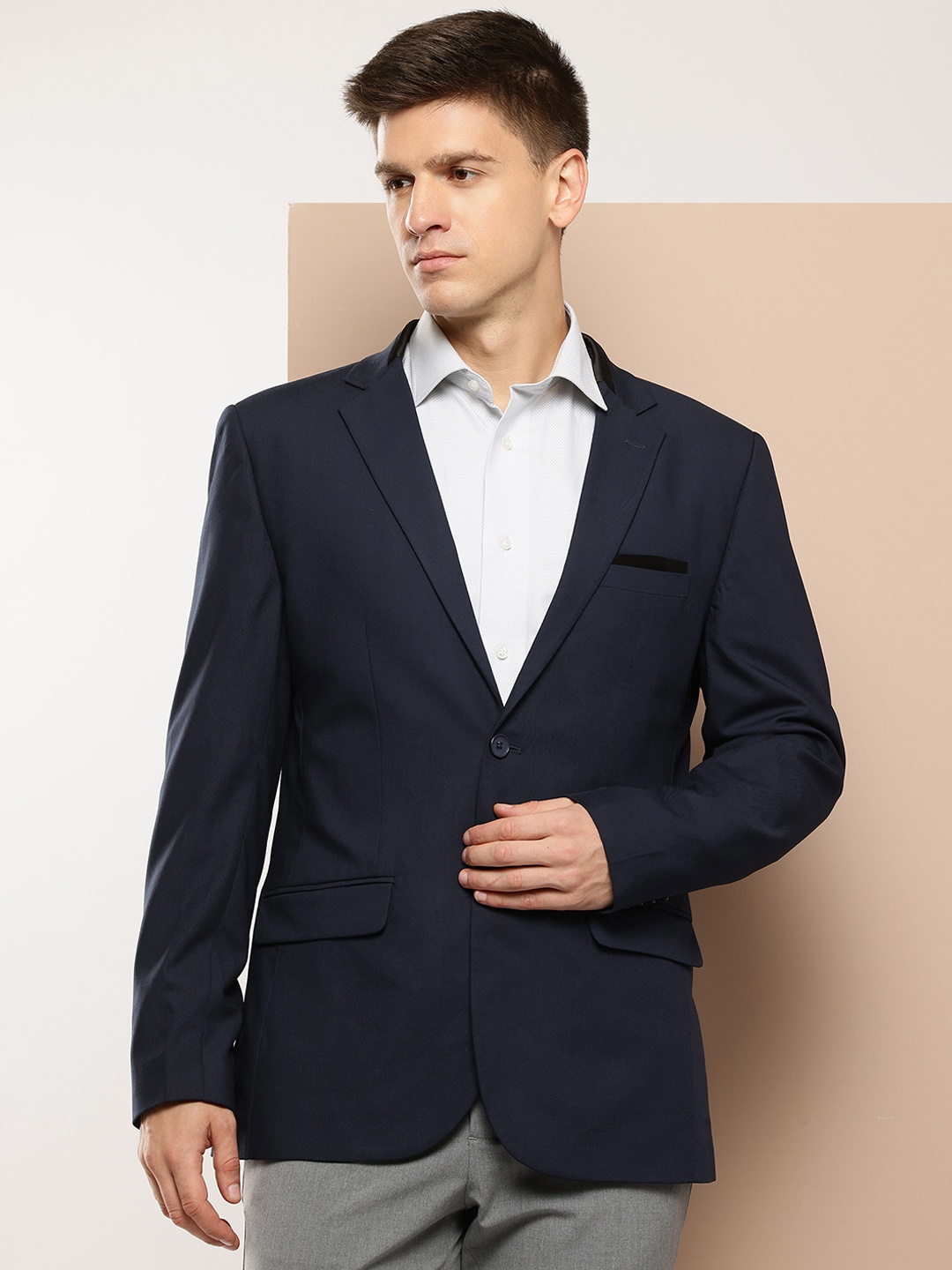 

INVICTUS Single-Breasted Slim Fit Blazer, Navy blue