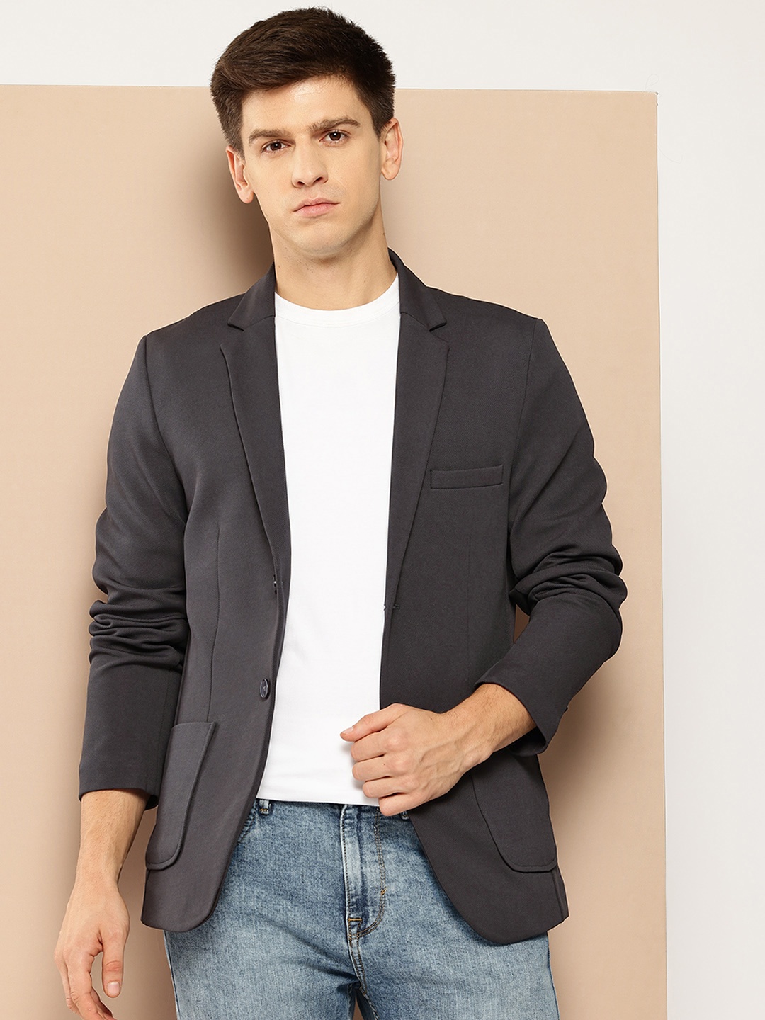 

INVICTUS Solid Slim Fit Smart Casual Blazer, Charcoal