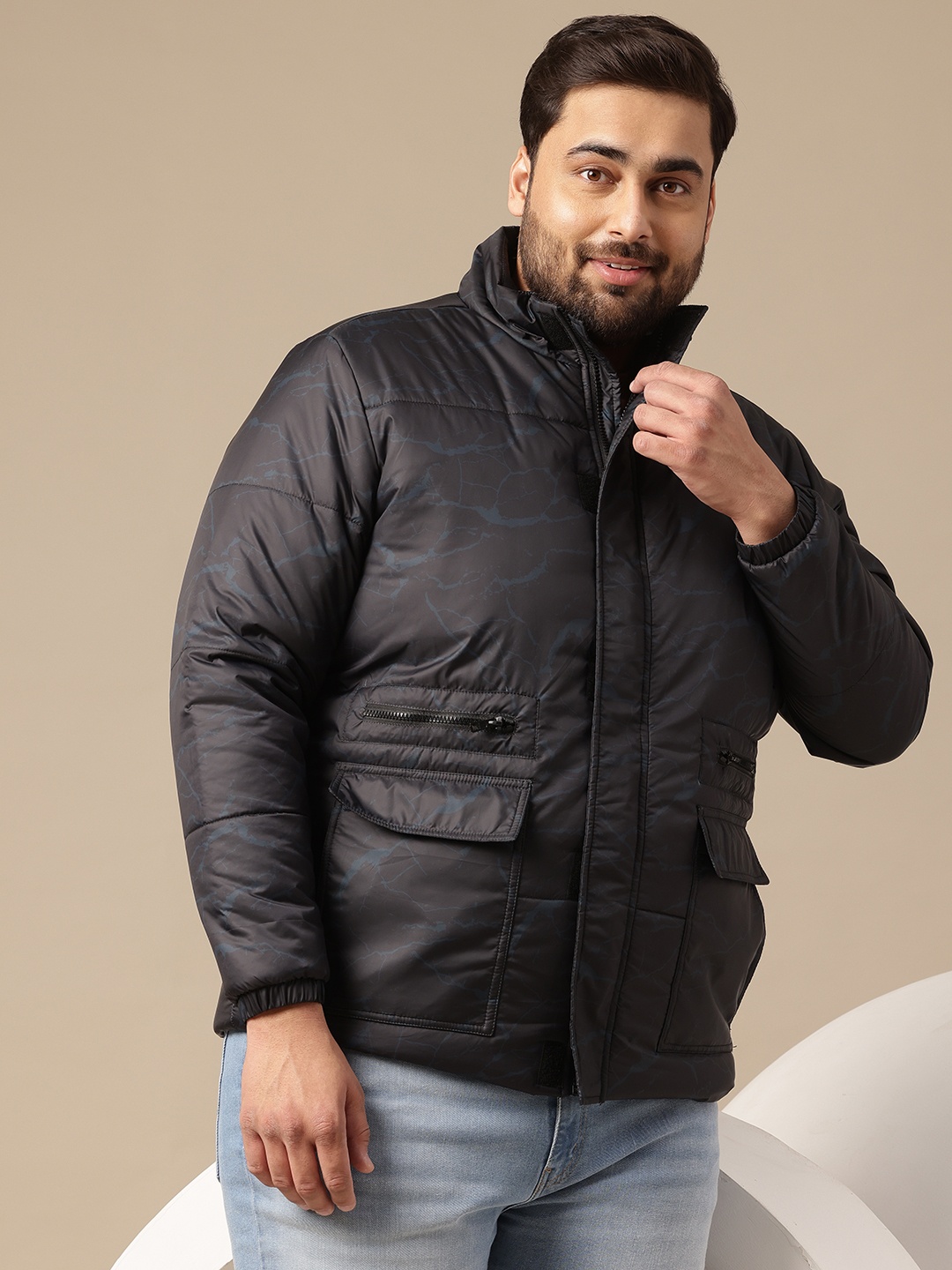 

Sztori Plus Sized Printed Padded Jacket, Black