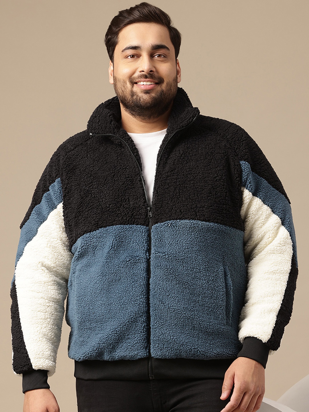 

Sztori Plus Size Colourblocked Padded Jacket, Black