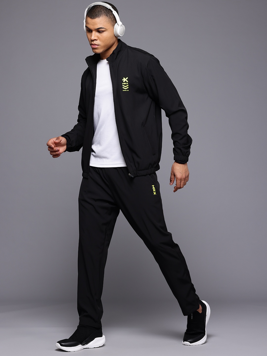

HRX by Hrithik Roshan Men Rapid-Dry Running Tracksuit, Black