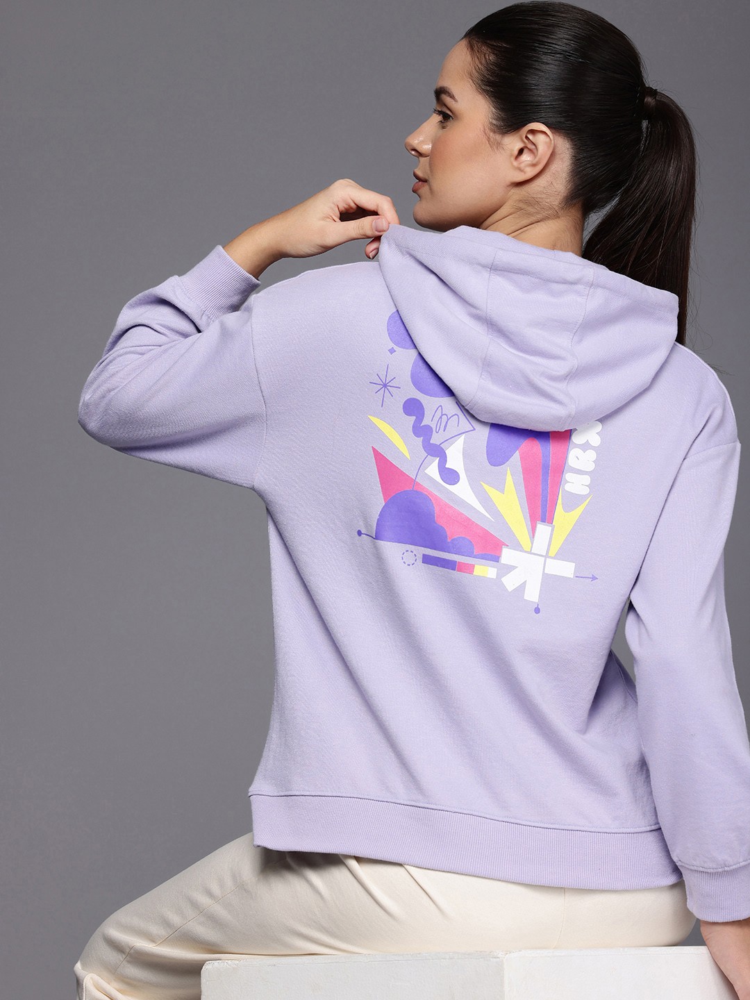 

HRX by Hrithik Roshan Graphic Printed Hooded Sweatshirt, Lavender
