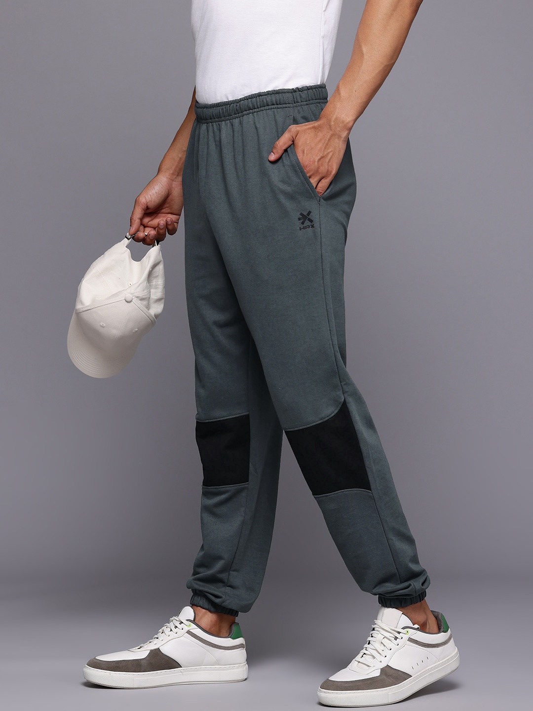 

HRX by Hrithik Roshan Men Lifestyle Joggers, Grey