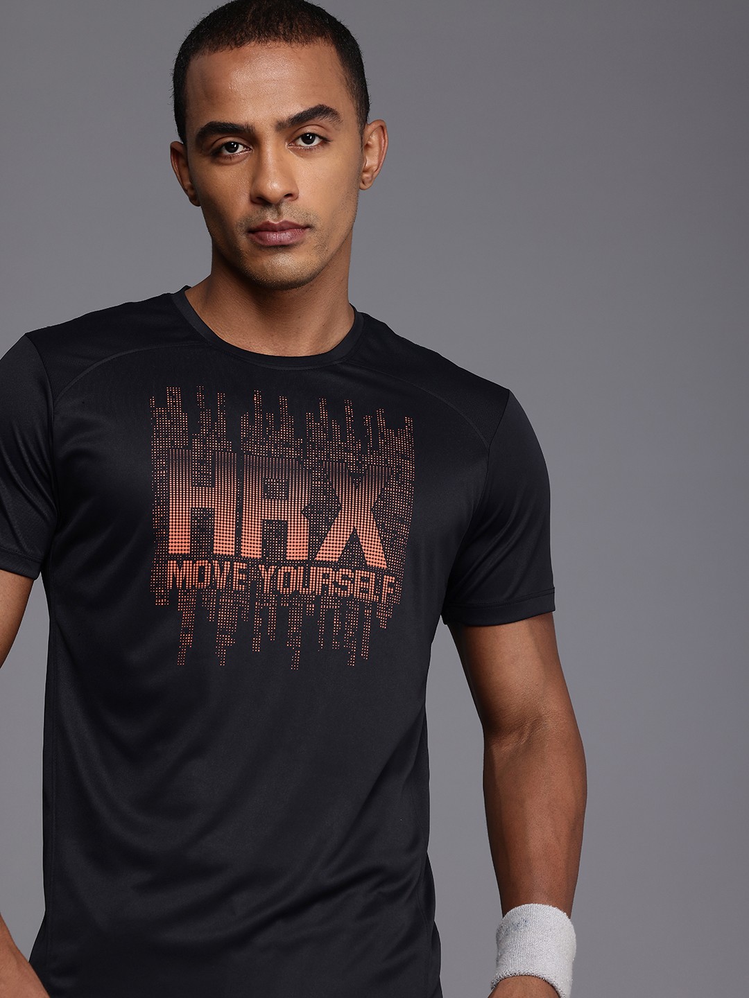 

HRX by Hrithik Roshan Brand Logo Printed Rapid-Dry Antimicrobial Finish Training T-shirt, Black