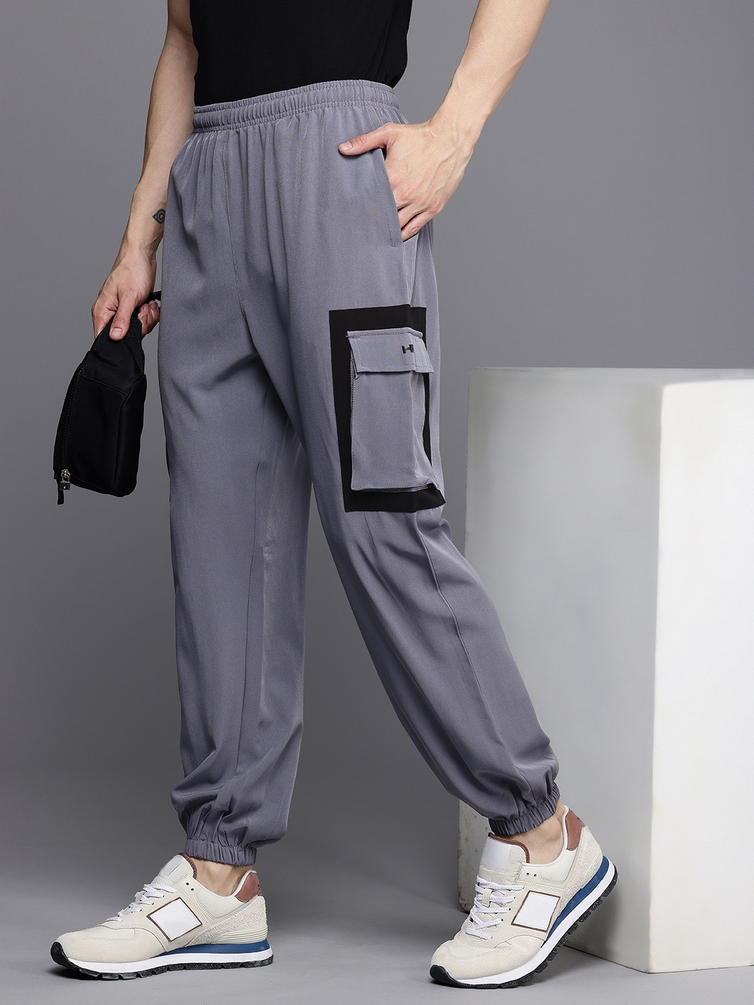 

HRX by Hrithik Roshan Men Olympic-Collection Lifestyle Joggers, Grey