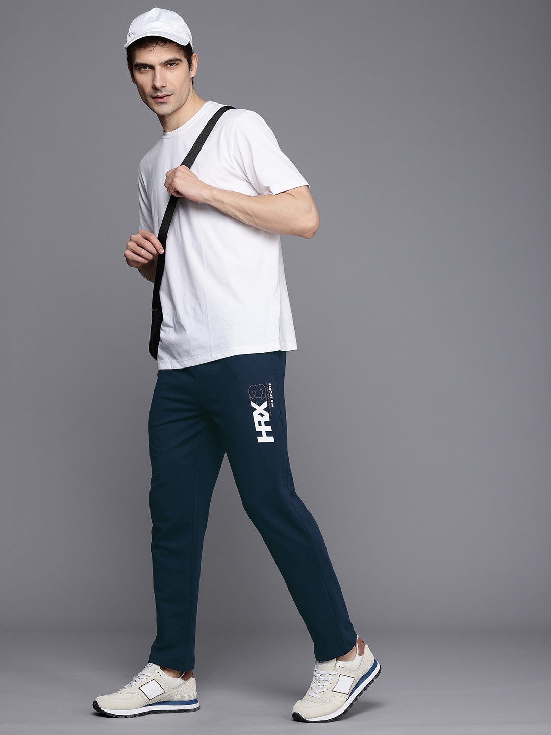 

HRX by Hrithik Roshan Men Lifestyle Track Pants, Navy blue