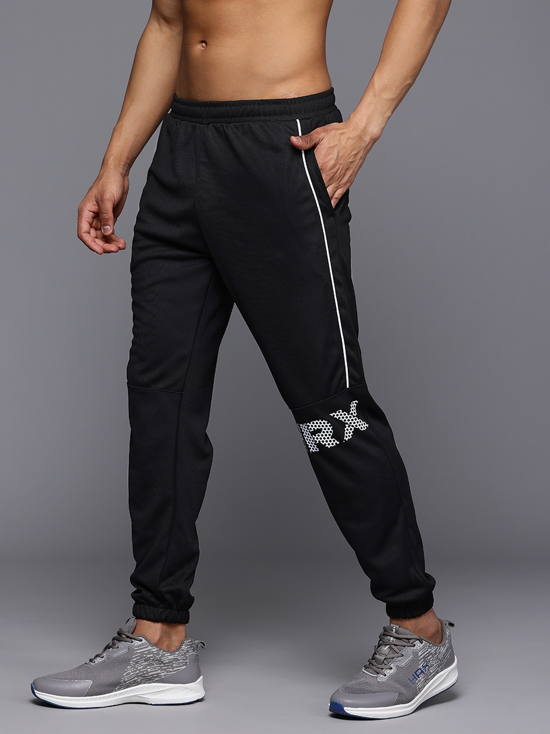 

HRX by Hrithik Roshan Men Rapid-Dry Training Joggers, Black