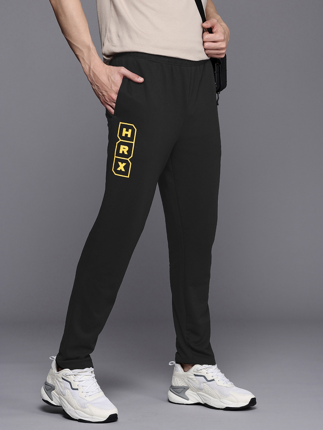 

HRX by Hrithik Roshan Men Olympic-Collection Lifestyle Track Pant, Black