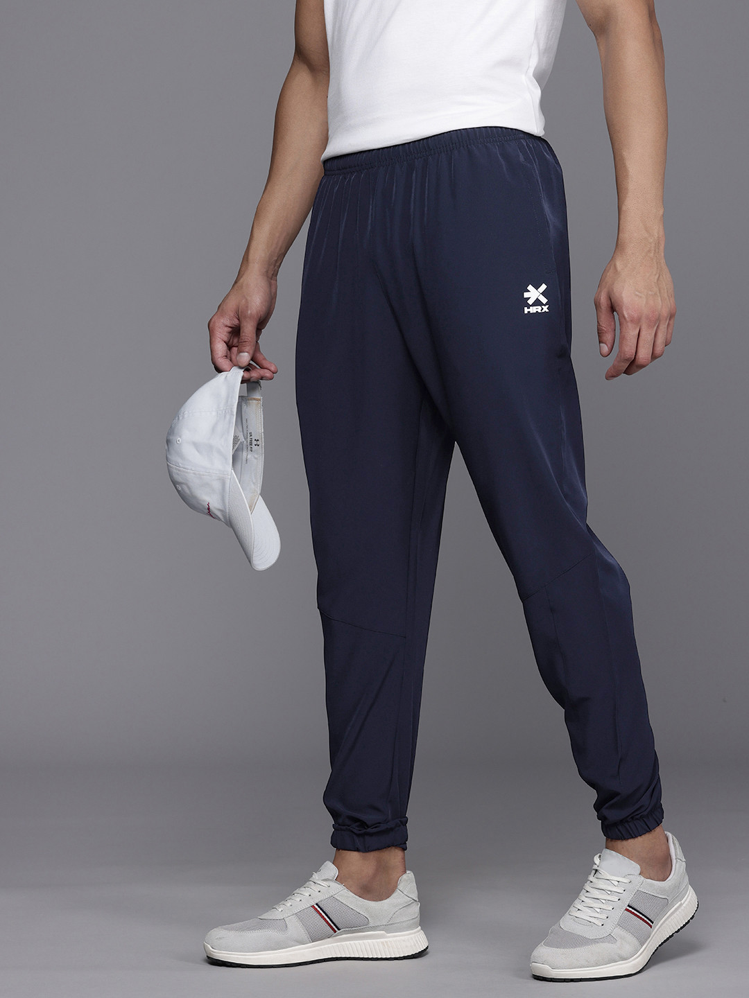 

HRX by Hrithik Roshan Men Relaxed Fit Lifestyle Joggers, Navy blue