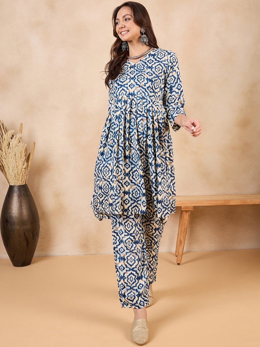 

InWeave Ethnic Motifs Printed V-Neck Anarkali Pleated Kurta with Trousers, Blue