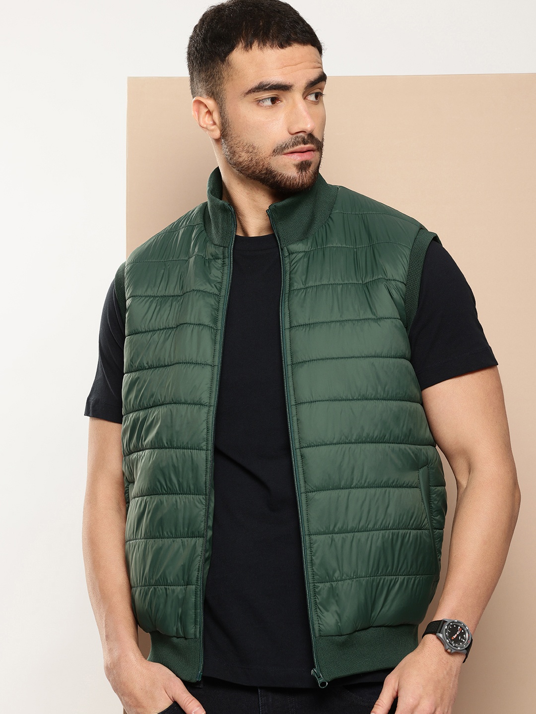 

INVICTUS Mock Collar Sleeveless Padded Jacket, Green